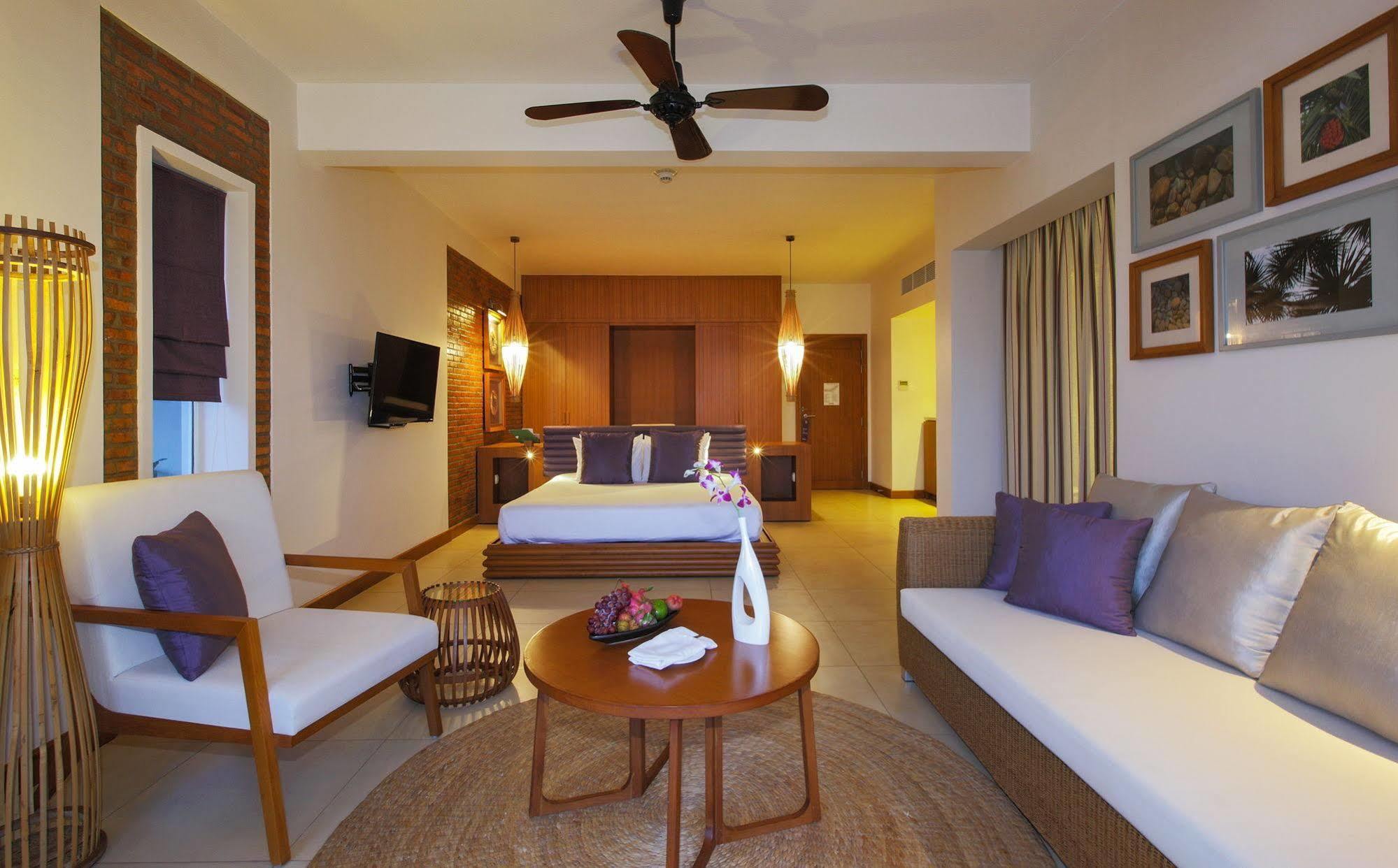 Avani Quy Nhon Resort Экстерьер фото